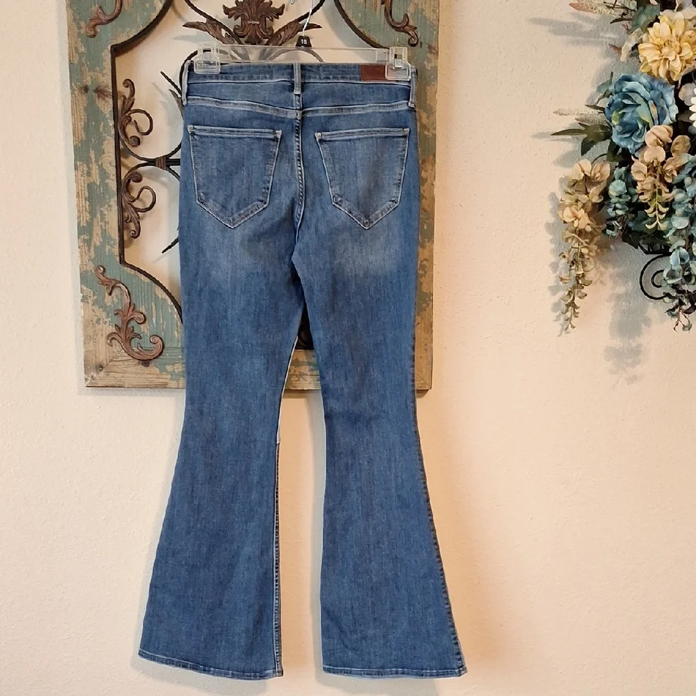 Hollister Blue Flare Patchwork Jeans Excellent Condition NWT Size 9 - Picture 10 of 14